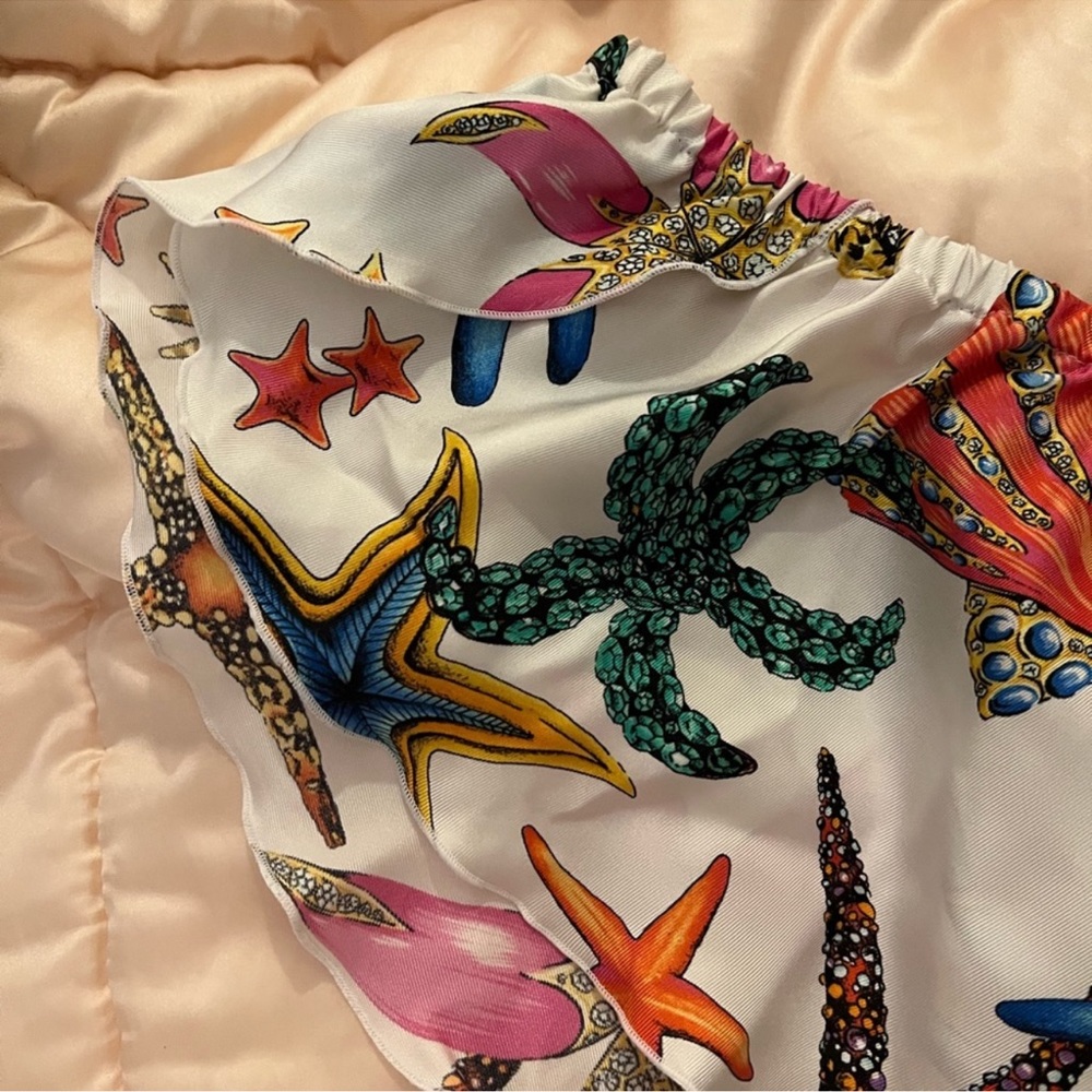 Versace Tresor La Mer Silk Twill Ruffle Shorts - Picture 9 of 9